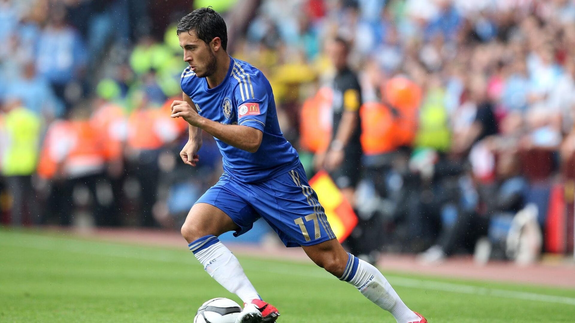 格纳布里，当篮球场响起欧冠战歌