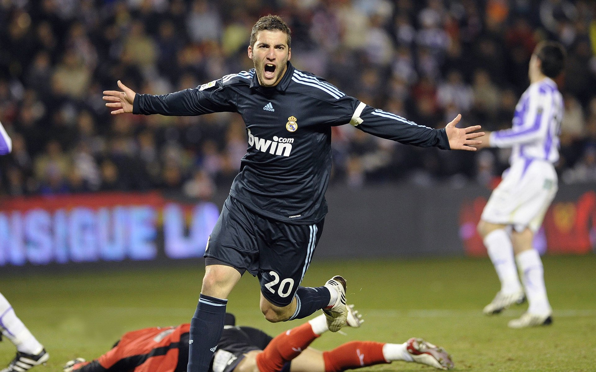 穆勒表现堪称教科书，安哥拉逆转尼日利亚，非洲杯的战术革命与身份觉醒